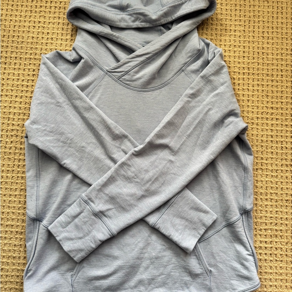 Women’s lululemon light blue cotton pullover jacket; size 8; good condition